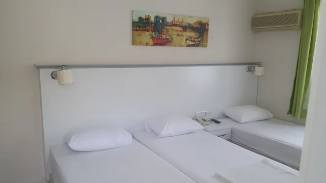 غرفة ثلاثية بثلاثة أسرّة بشرفة، Cicek Otel & Apartments 2/2