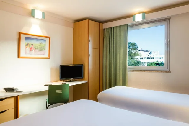 Superior, Triple, IBIS CHARLEROI CENTRE GARE 2/9