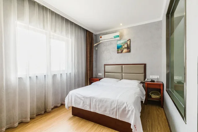 Room, Double Bed, GreenTree Inn Shanghai Huinan Jinghai Road Express Hotel 3/3