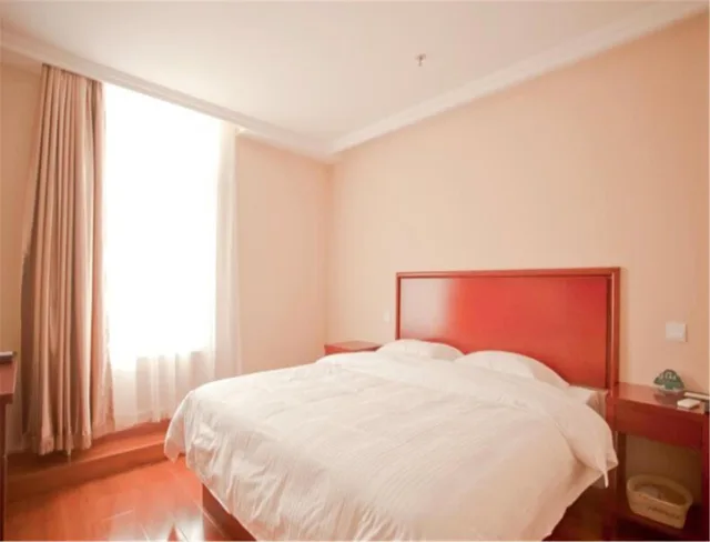 غرفة بسرير كوين، GreenTree Inn Liaoning Dalian Railway Station South Shengli Square Express Hotel 1/1
