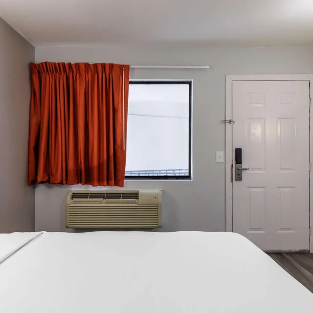 غرفة بسرير مزدوج لذوي الإعاقة، Motel6 Elizabethtown, KY 6/10