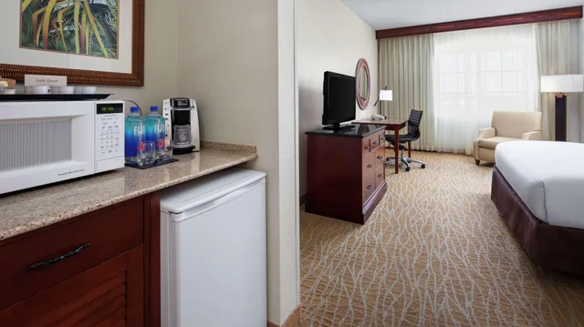 غرفة بسرير مزدوج، Doubletree By Hilton Sunrise Sawgrass Mills 2/3