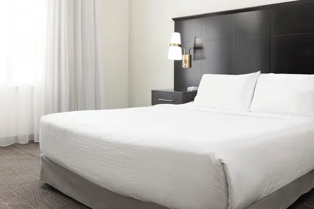 جناح بسرير كينج بغرفة نوم واحدة بمطبخ، Staybridge Suites Phoenix - Chandler 1/4