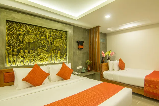 Deluxe, Suite, Multiple Beds, City View, Balcony، Chhaylong Angkor Boutique Hotel 1/5