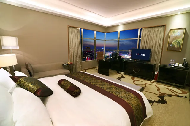 غرفة بزنس بسرير كينج بإطلالة، Yihao International Hotel 1/1