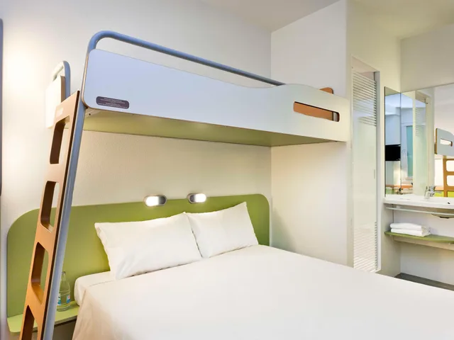 غرفة ثلاثية بسرير بطابقين، Ibis Budget Leeds Centre Crown Point Road 1/4