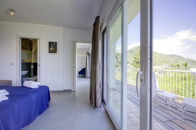 شقة بانورامية بسرير مزدوج بإطلالة على البحر بغرفة نوم واحدة مع أريكة، Villa Zagara Garden 6/10