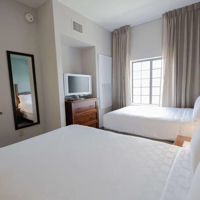 جناح بسريرين مزدوجين وسرير كينج بغرفتي نوم، Sonesta Es Suites Baton Rouge University At Southgate 2/10