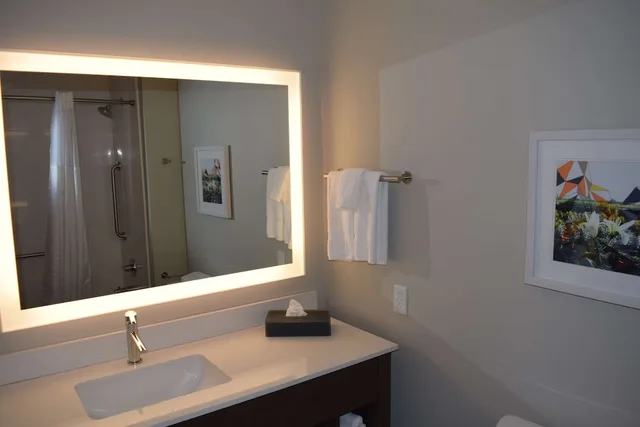 غرفة بسريرين كوين لذوي الإعاقة، La Quinta Inn & Suites by Wyndham Middletown-Goshen 9/9