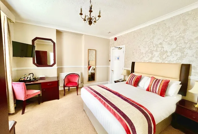 Inland, Superior, Double Bed، The Abbey Sands Hotel 1/9