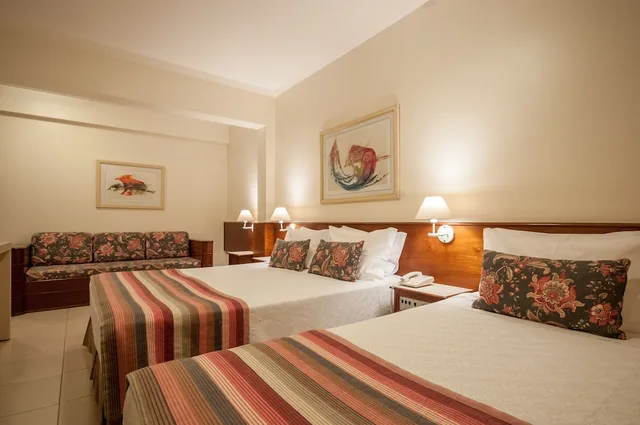 غرفة ديلوكس بسرير كوين وسرير فردي، Hotel Saint Peter 1/4