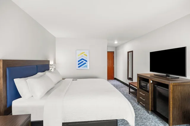 Standard, Single Bed, Holiday Inn Express Asheville Woodfin an IHG Hotel 7/10