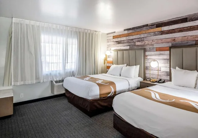 Efficiency, 2 Queen Beds، Quality Inn South Lake Tahoe 1/3