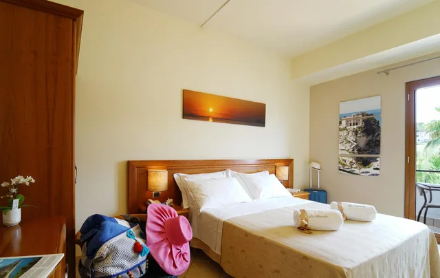 غرفة قياسية ثلاثية، La Bussola Hotel 4/8