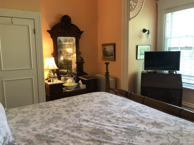 غرفة بسرير كينج، Delano Homestead Bed & Breakfast 2/4