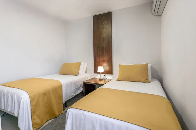 شقة بسريرين منفصلين بغرفتي نوم مع أريكة، White Sands Beach Club 3/9