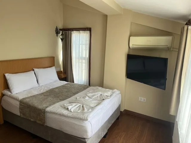 غرفة ديلوكس ثلاثية بسرير مزدوج وسرير فردي، OTTOMAN ELEGANCE HOTEL 2/6