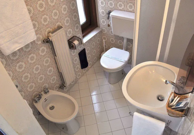 غرفة اقتصادية بسرير كوين، Albergo Antico 8/9