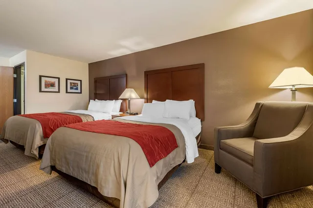 غرفة بسريرين كوين، Comfort Inn Warren I-69 4/6