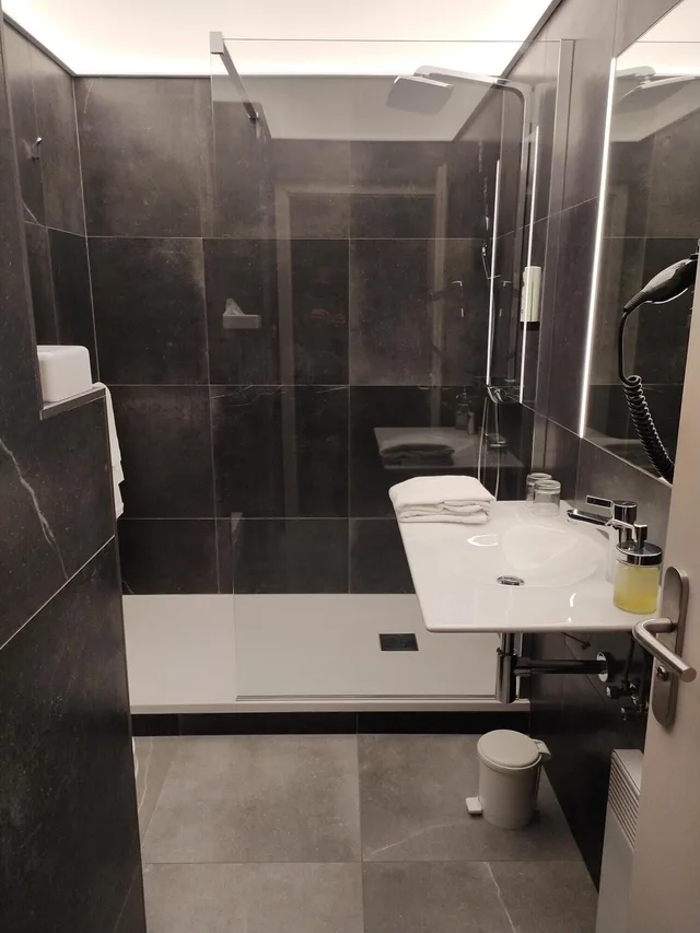 جناح بسرير مزدوج، Hotel Restaurant Crystal 6/6