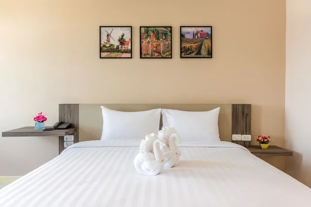 غرفة سوبيريور بسرير كينج، Evergreen Suite Hotel 5/5