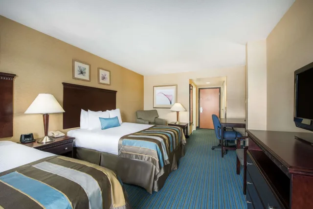غرفة قياسية بسريرين كوين، Wingate By Wyndham York 1/2