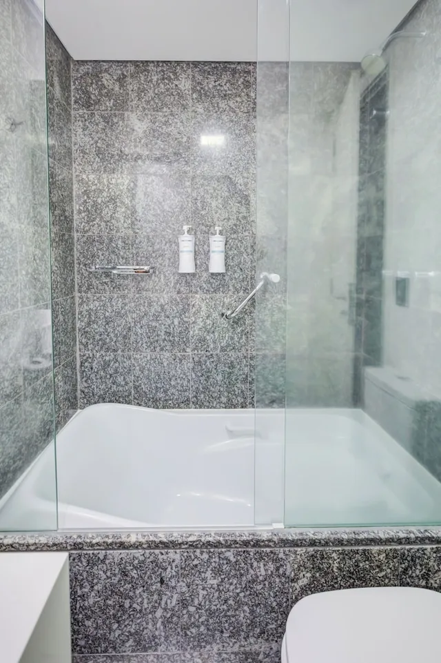 غرفة بريميير بسريرين منفصلين بحوض استحمام، Radisson Hotel Paulista Sao Paulo 4/7