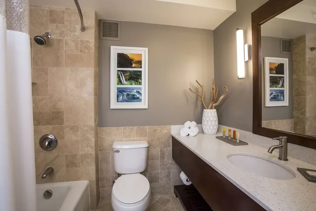Renovated, Signature, Suite, King Bed, Partial Ocean View, Club Lounge Access، OUTRIGGER Kauai Beach Resort & Spa 5/5
