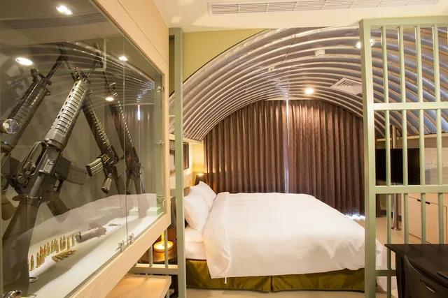 Design, Queen Bed، 823-Tourist Hotel 2/2