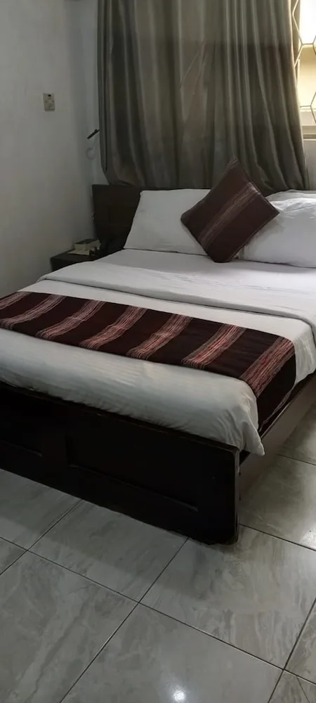 غرفة قياسية بسرير مزدوج، Belfem International Suites 3/5