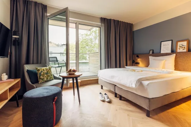 Signature, Queen Bed, Garden View, Garden Area، Harry's Home Berlin - Moabit Hotel & Apartments 5/10