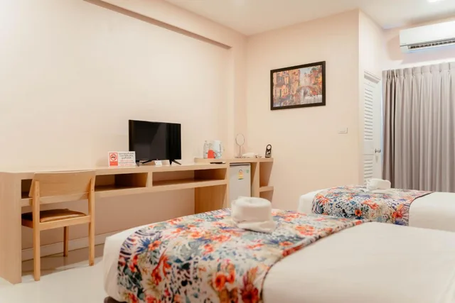 غرفة قياسية بسريرين منفصلين، It Me Keawanong Hotel 6/10