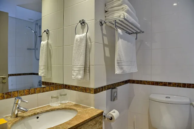 غرفة سوبيريور عائلية بسريرين مزدوجين بإطلالة على الجبل، Cresta Grande Cape Town 8/8