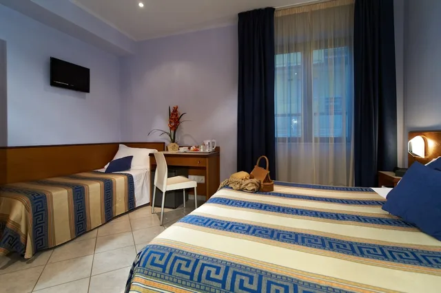 غرفة قياسية ثلاثية، Hotel Sirio 2/5
