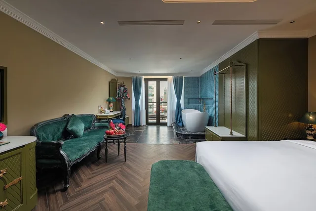 جناح شهر العسل بسرير كينج بإطلالة على المدينة، Hanoi Emerald Waters Hotel Spa 5/10