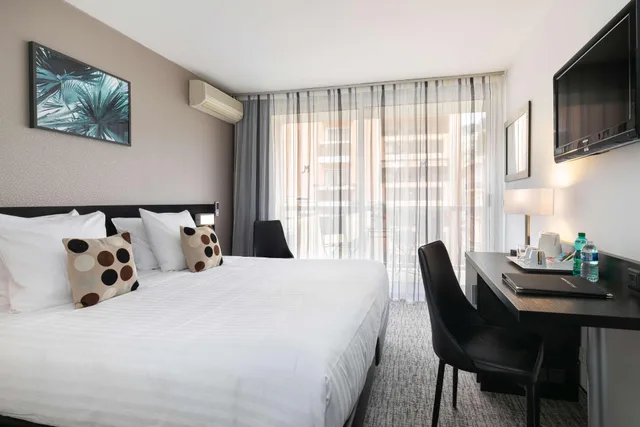 Room, Double or Twin Bed, Balcony, Best Western Hotel Mediterranee Menton 3/5
