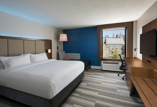 Room, King Bed, Accessible, Holiday Inn Express Nashville Downtown 1/5