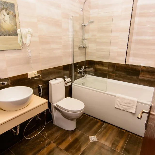 غرفة قياسية مفردة بشرفة، River Side Tbilisi Boutique Hotel 2/7