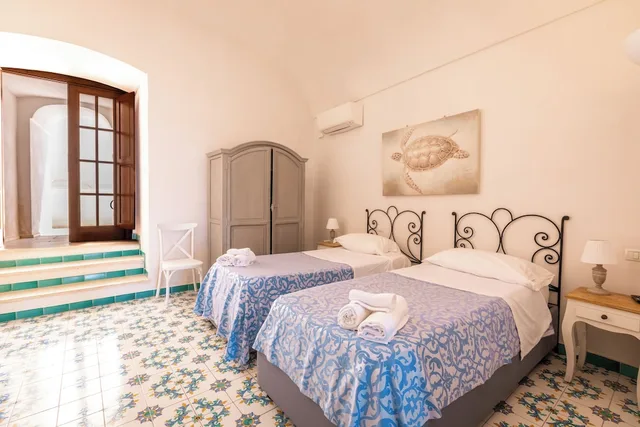 Family Suite, 1 Double and 3 Single Beds, Sea View، Hotel Torre Dei Borboni 3/6