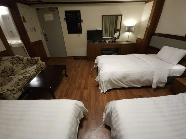 غرفة ثلاثية، Insadong Crown Hotel 4/5