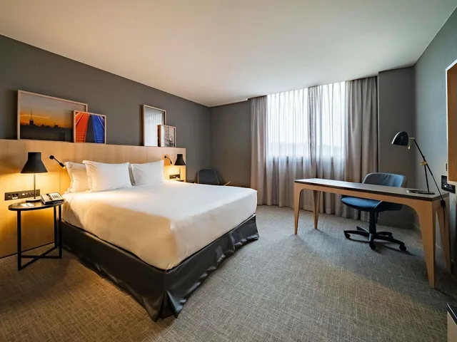 Luxury, Queen Bed, Pullman Sao Paulo Guarulhos Airport 3/10
