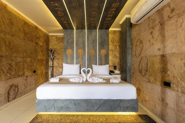 Junior Suite, Queen Bed, Pyramids View، Great Pyramid Inn 1/10