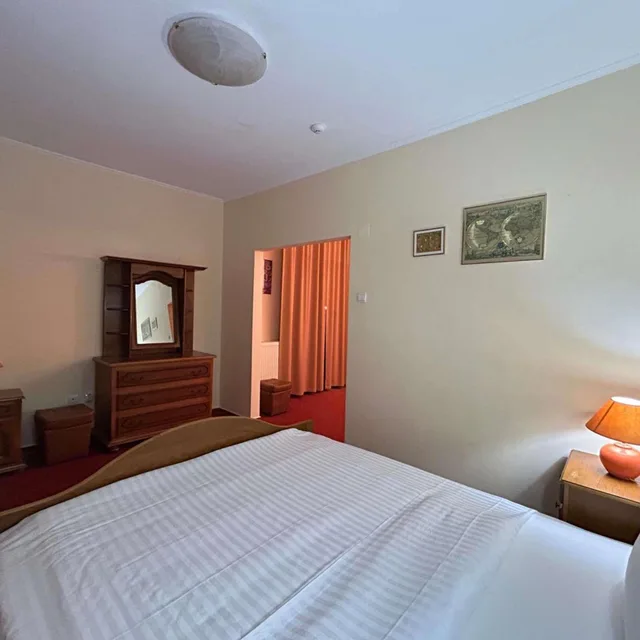 Suite, King Bed, Ibis Styles Dunarea Galati 2/6
