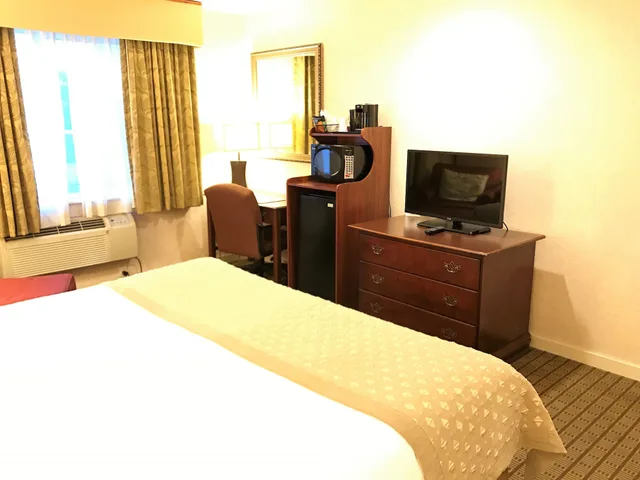 غرفة بسرير كوين لذوي الإعاقة، Ramada By Wyndham Draper 3/5