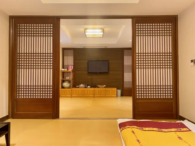 Ondol, Suite، Hotel International 1/2