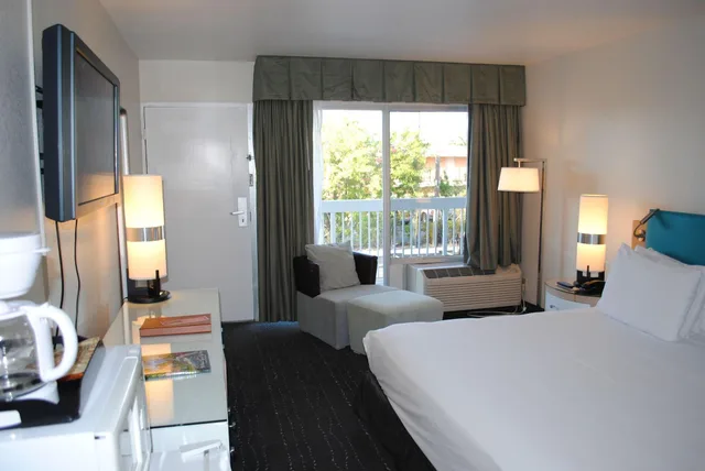 غرفة بسرير كينج، Floridian Hotel 3/6