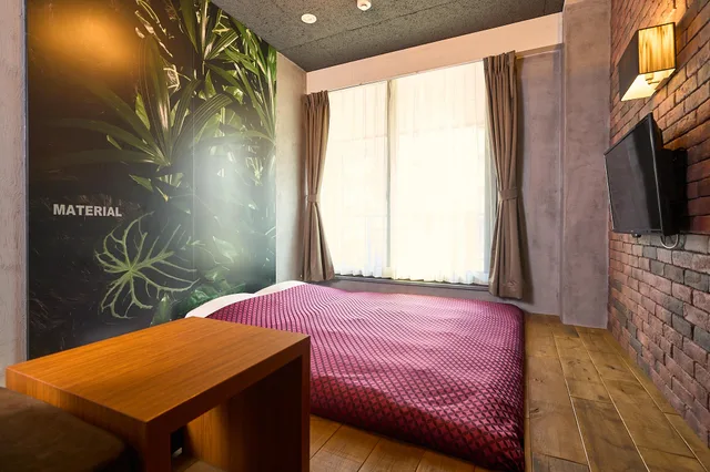 غرفة قياسية بسرير مزدوج، Hotel Material 1/1