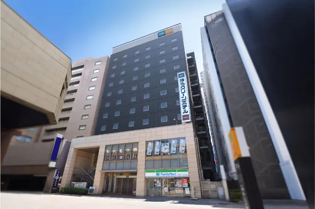 غرفة يابانية غربية بفراش فوتون وثلاثة أسرّة وسرير فردي، Hakata Green Hotel Annex 1/1