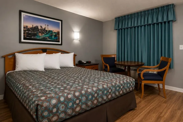 غرفة ديلوكس بسرير كينج، Vagabond Inn Bakersfield South 3/10