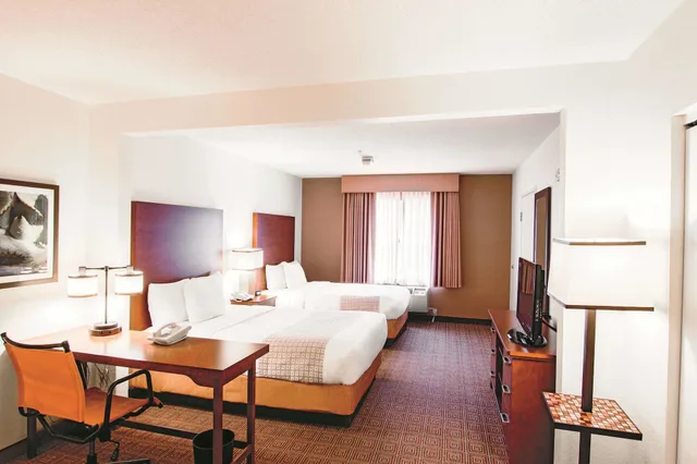 جناح تنفيذي بسريرين مزدوجين، La Quinta Inn & Suites by Wyndham Bannockburn-Deerfield 2/4